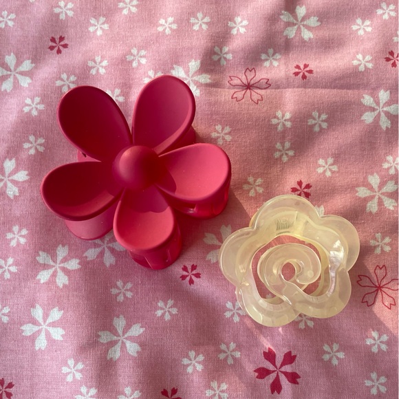 Flower Clips - Picture 6 of 7